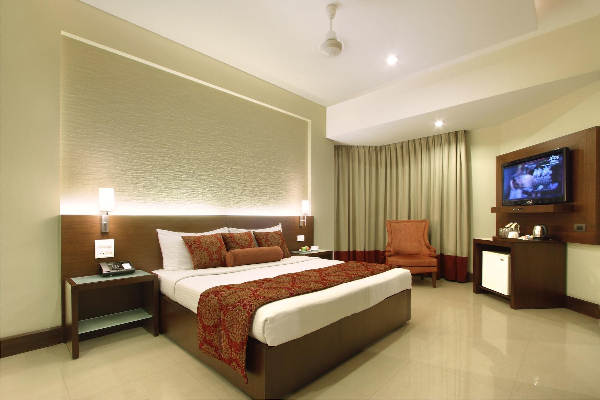 เอ็กซ์เพลสทาวเวอร์โฮเต็ล Hotel วาโดดารา ภายนอก รูปภาพ